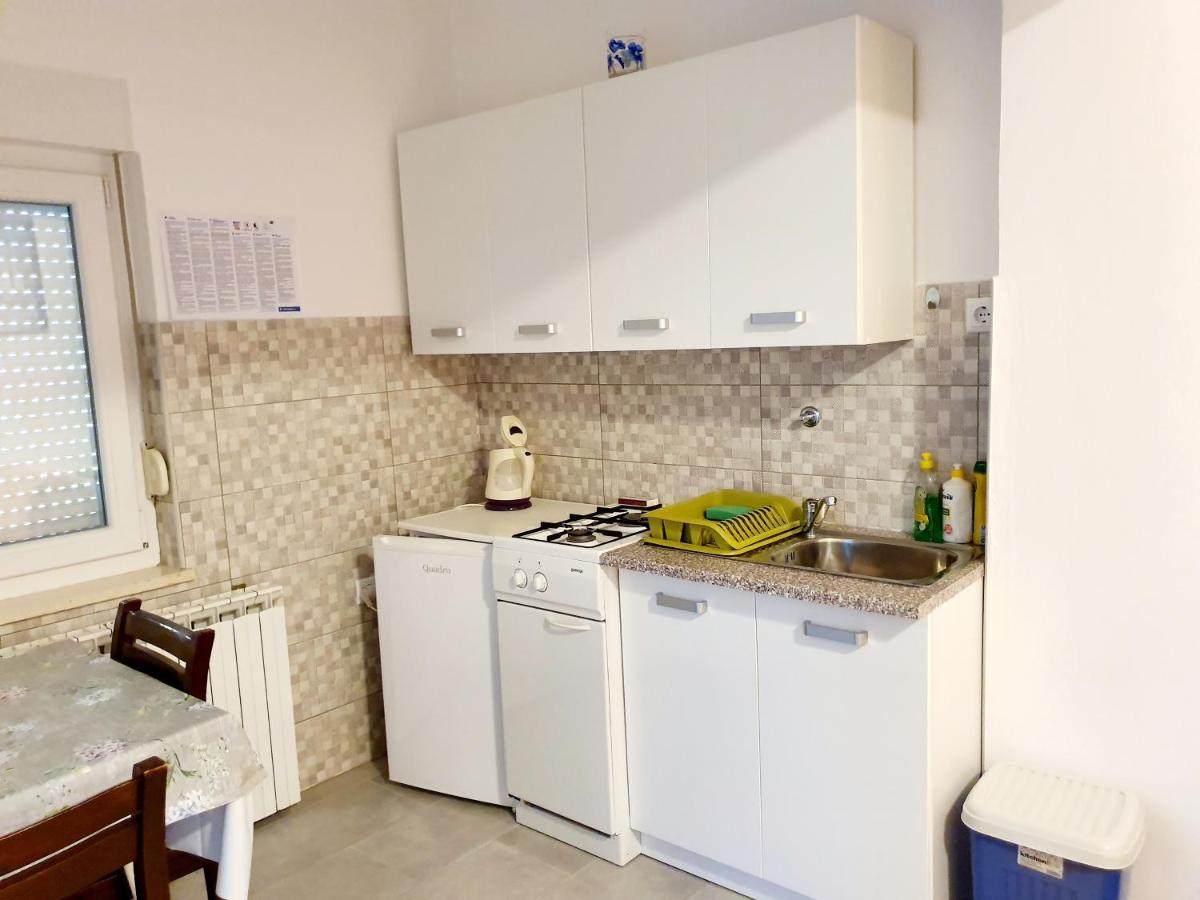 Apartamani Katarina Vl.Ilija Jusup Apartment Starigrad Paklenica Ngoại thất bức ảnh