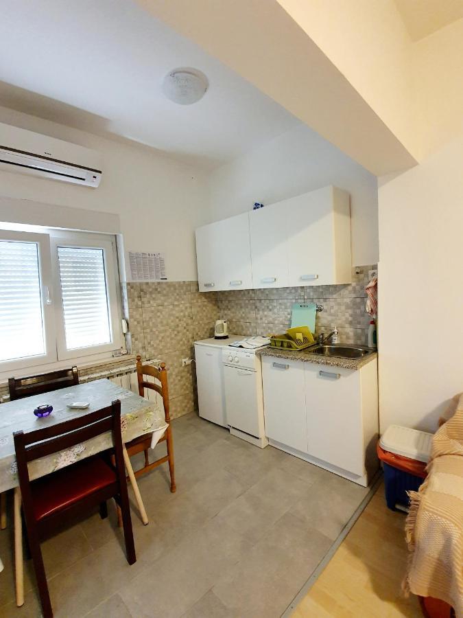 Apartamani Katarina Vl.Ilija Jusup Apartment Starigrad Paklenica Ngoại thất bức ảnh