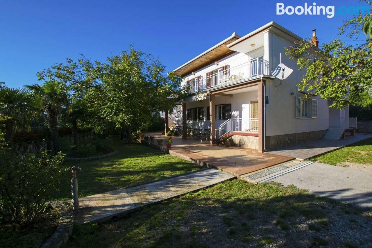Apartamani Katarina Vl.Ilija Jusup Apartment Starigrad Paklenica Ngoại thất bức ảnh
