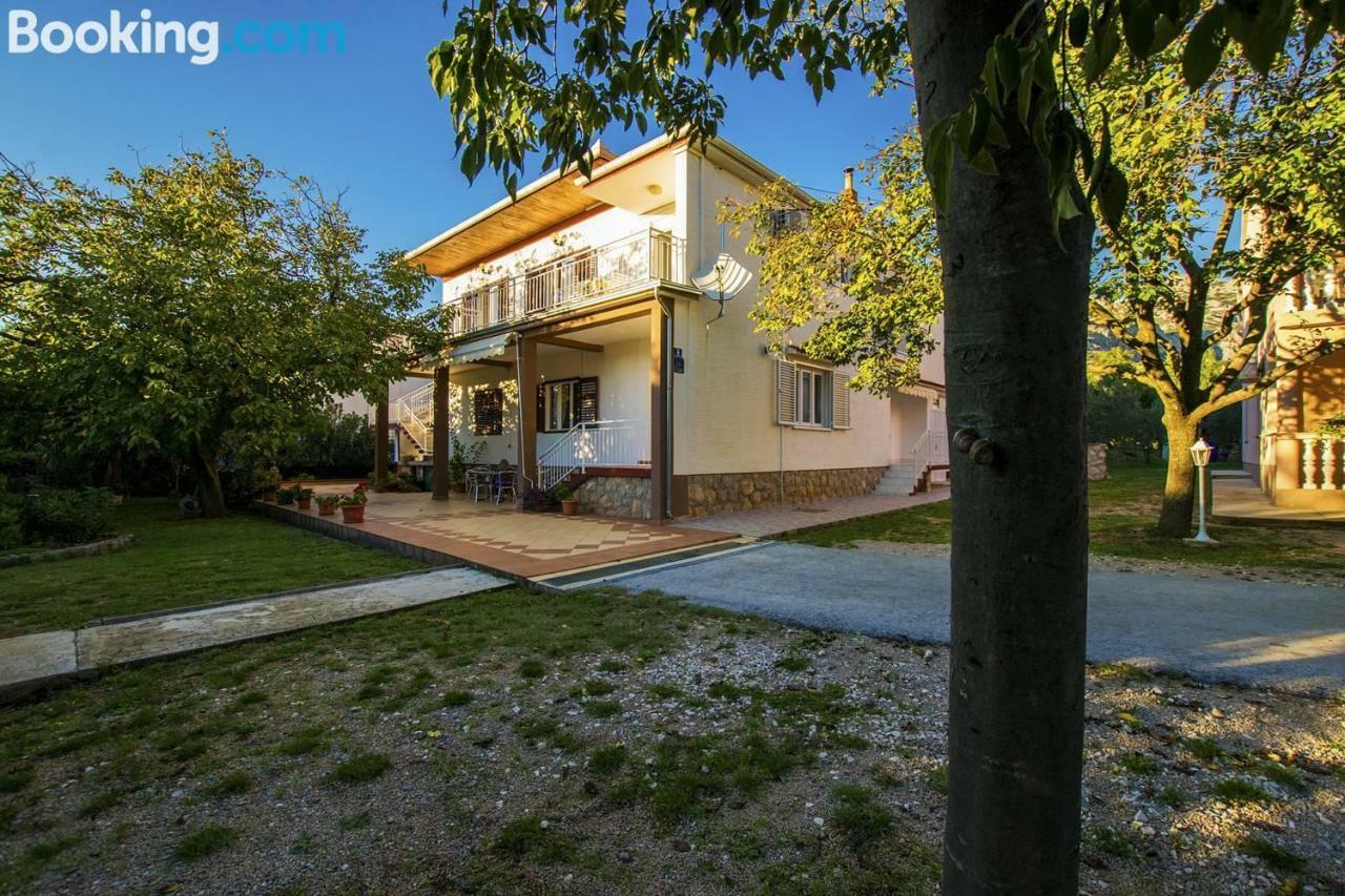 Apartamani Katarina Vl.Ilija Jusup Apartment Starigrad Paklenica Ngoại thất bức ảnh