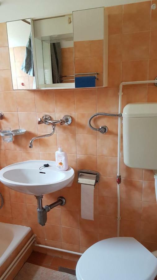 Apartamani Katarina Vl.Ilija Jusup Apartment Starigrad Paklenica Ngoại thất bức ảnh
