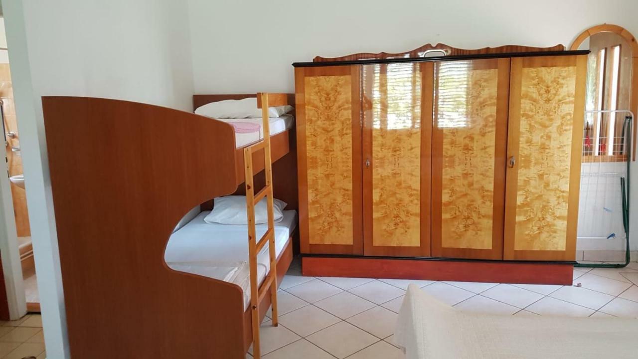 Apartamani Katarina Vl.Ilija Jusup Apartment Starigrad Paklenica Ngoại thất bức ảnh
